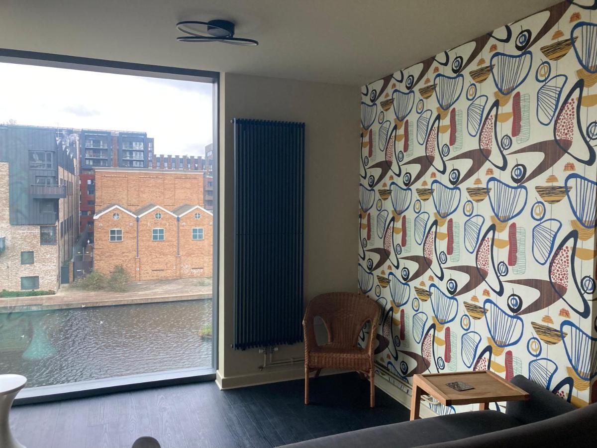 Canal View 1 Bed Apartment In Zone 1 London Exteriör bild