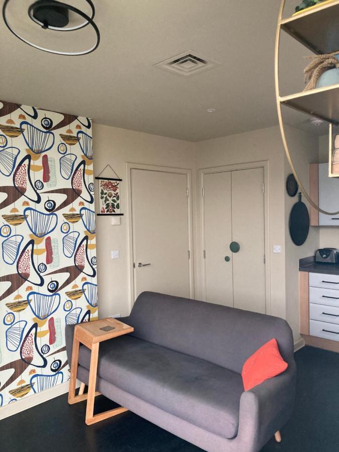 Canal View 1 Bed Apartment In Zone 1 London Exteriör bild