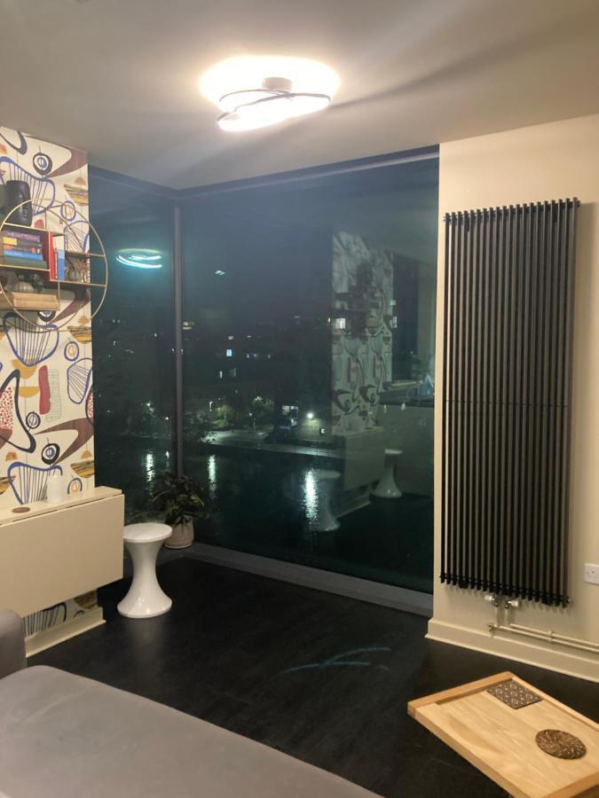Canal View 1 Bed Apartment In Zone 1 London Exteriör bild