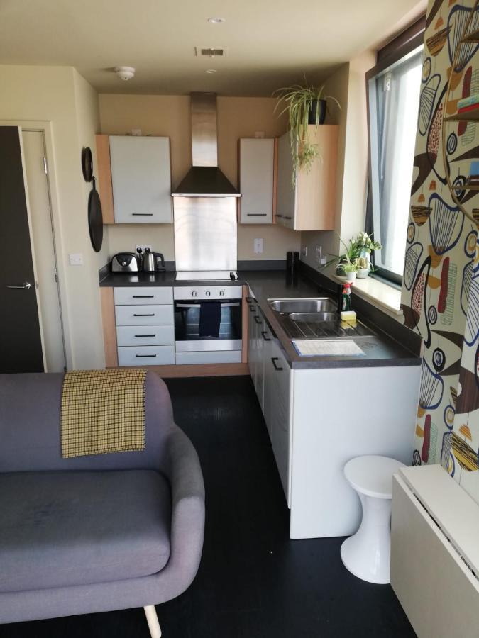 Canal View 1 Bed Apartment In Zone 1 London Exteriör bild